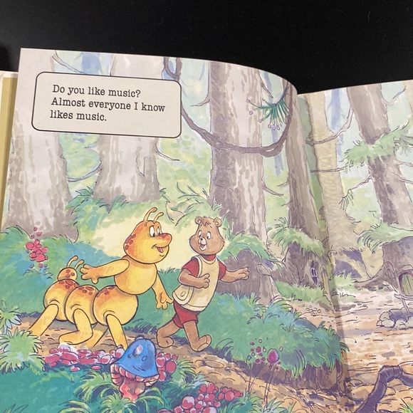 Vintage | The World of Teddy Ruxpin: Grunge Music by Ken Forsse - Hardcover Book - Picture 6 of 9